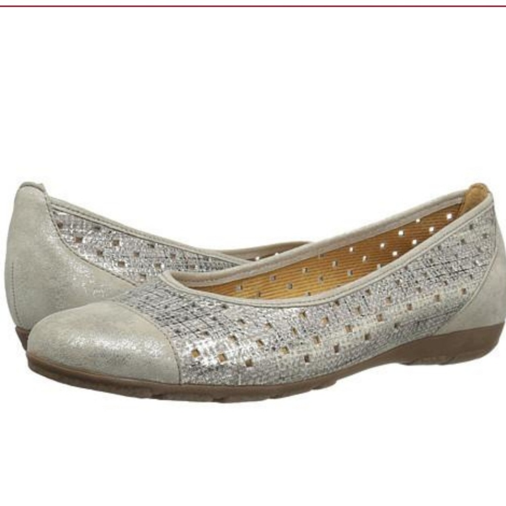 Gabor ruffle ballet flat 64-169 gold perforated 8